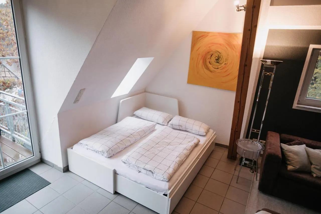 Eigenes Maisonettehaus In Idyllischer Lage Mit Balkon, Nahe Messe, 24H Self-Check In, Gratis Parken Schwabach Germany