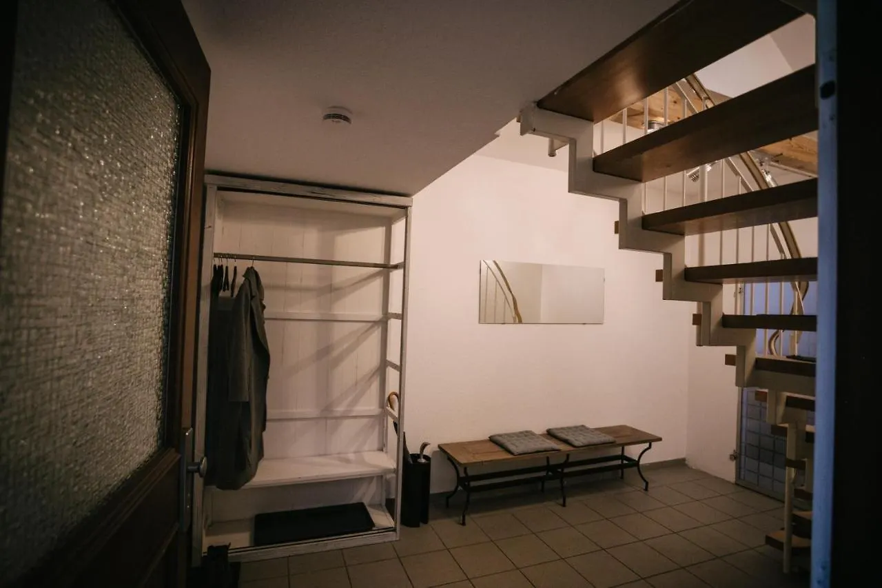 Holiday home Eigenes Maisonettehaus In Idyllischer Lage Mit Balkon, Nahe Messe, 24H Self-Check In, Gratis Parken Schwabach