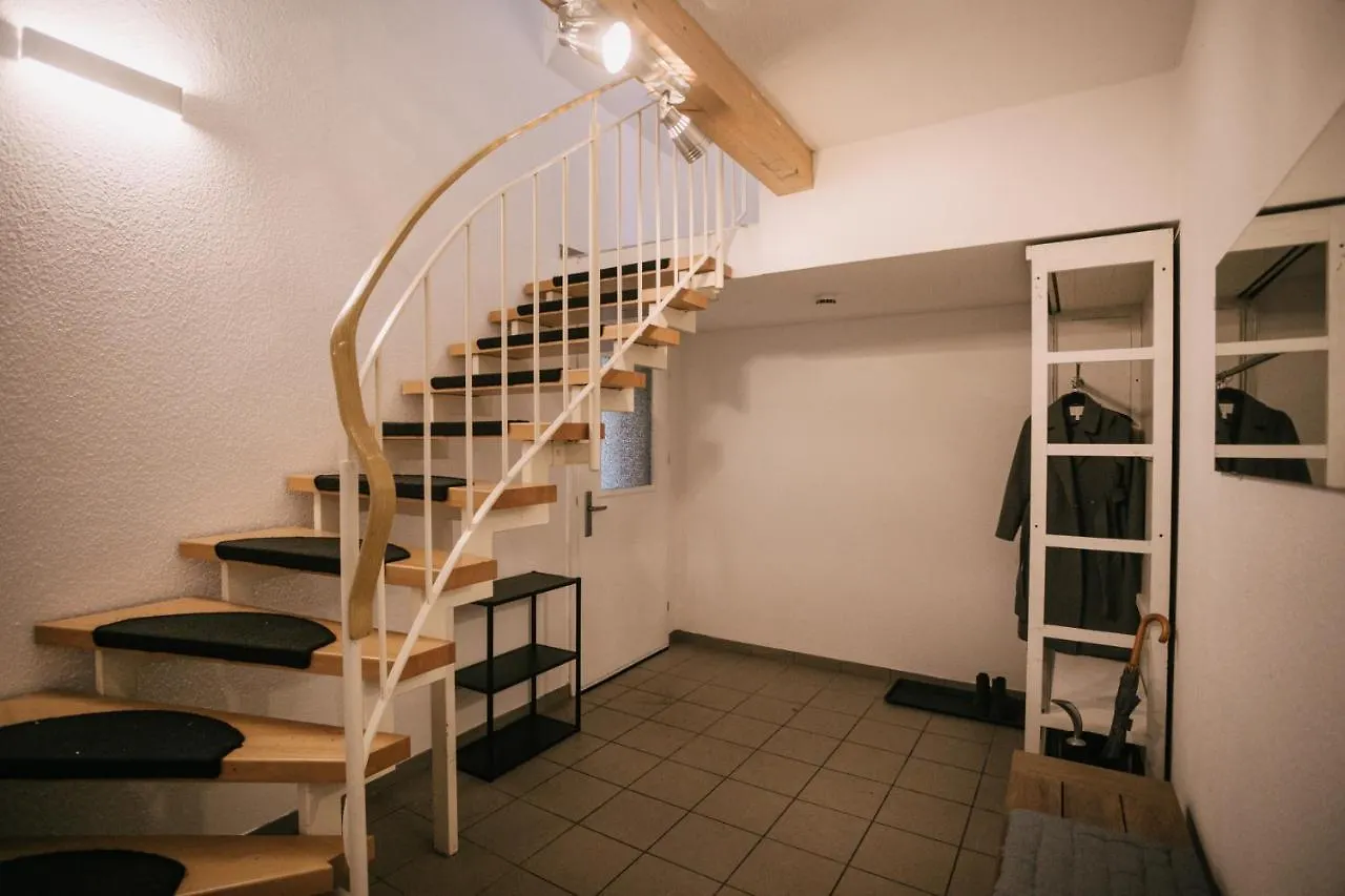 Holiday home Eigenes Maisonettehaus In Idyllischer Lage Mit Balkon, Nahe Messe, 24H Self-Check In, Gratis Parken Schwabach