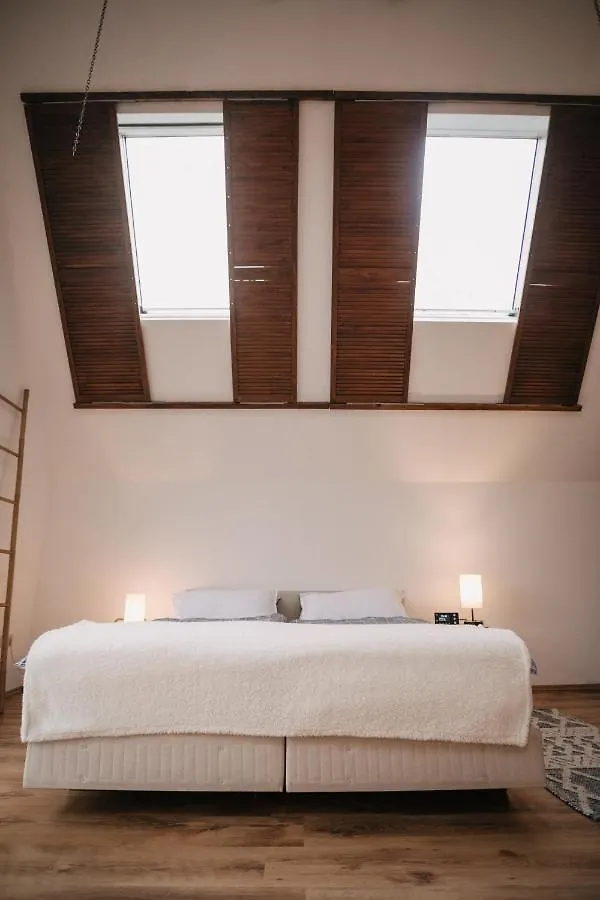 Eigenes Maisonettehaus In Idyllischer Lage Mit Balkon, Nahe Messe, 24H Self-Check In, Gratis Parken Schwabach Holiday home