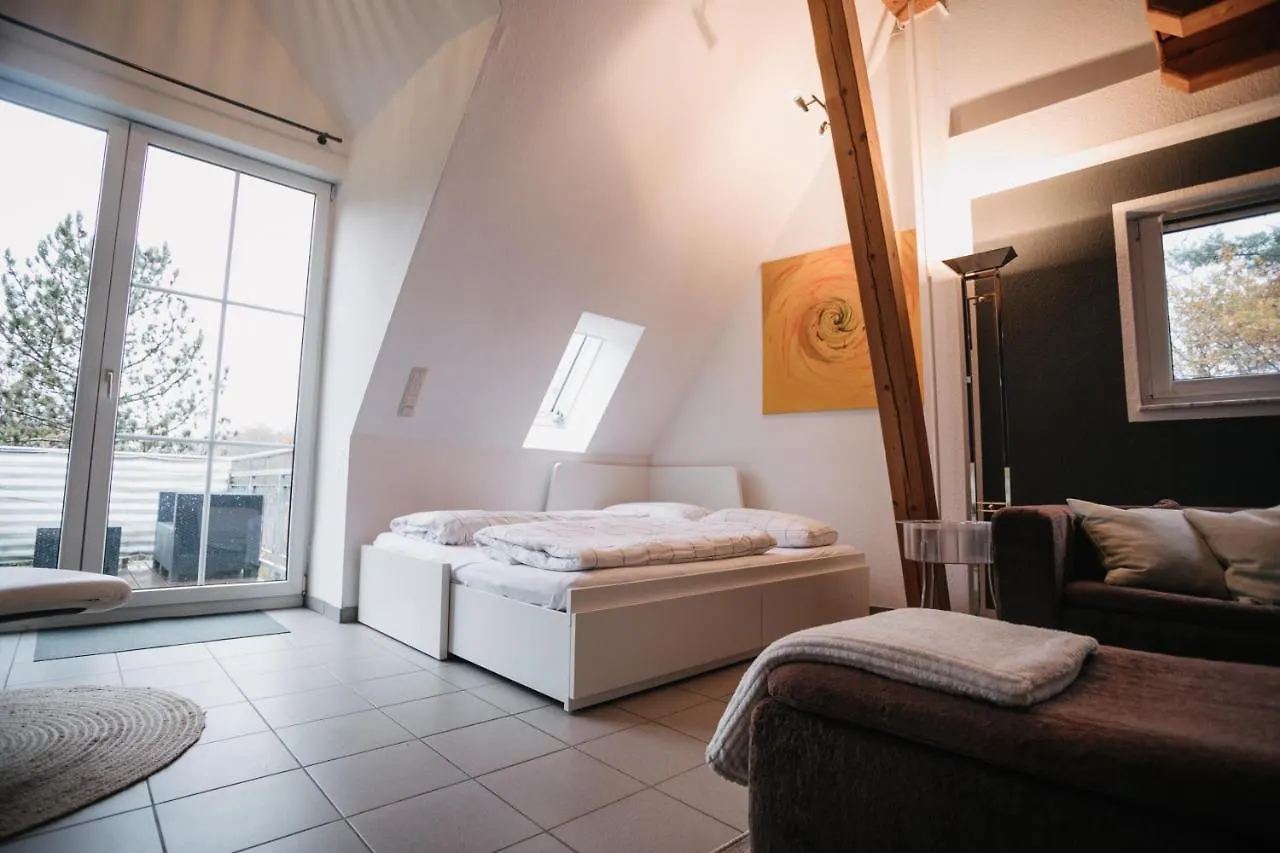 Holiday home Eigenes Maisonettehaus In Idyllischer Lage Mit Balkon, Nahe Messe, 24H Self-Check In, Gratis Parken Schwabach