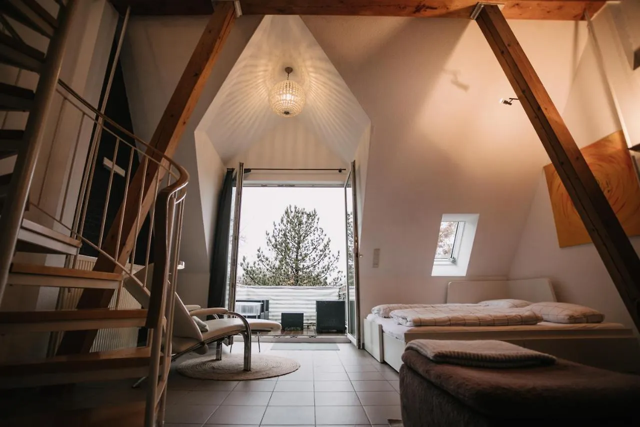 Holiday home Eigenes Maisonettehaus In Idyllischer Lage Mit Balkon, Nahe Messe, 24H Self-Check In, Gratis Parken Schwabach