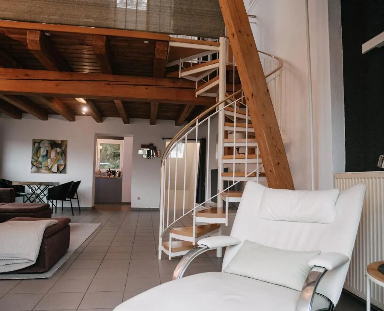 Holiday home Eigenes Maisonettehaus In Idyllischer Lage Mit Balkon, Nahe Messe, 24H Self-Check In, Gratis Parken Schwabach